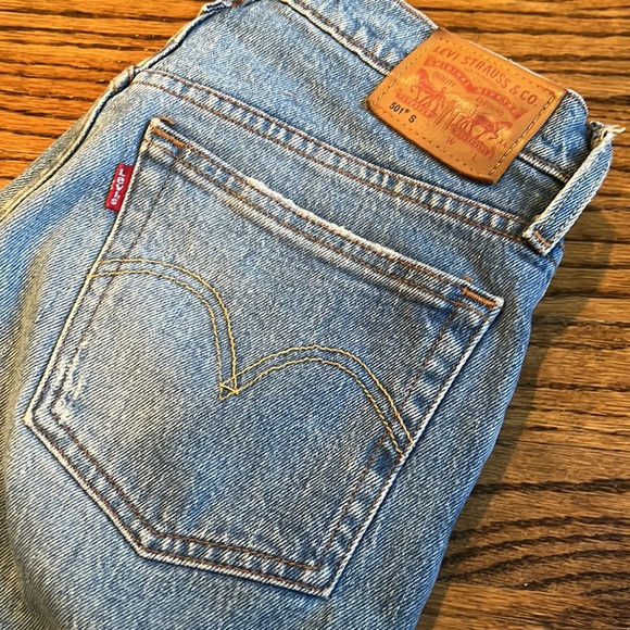 Levi’s 501 jeans! - Picture 3 of 4